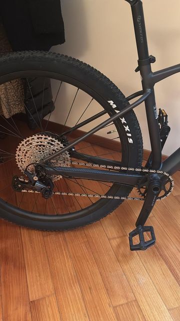 Used Scott Scale 980 2023 2023 Mountainbike, Black, 29 — image 3 of 3