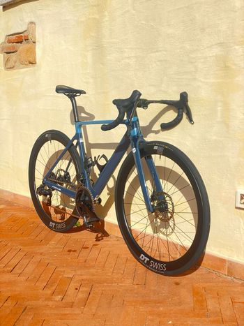 Used Focus IZALCO MAX 9.7 2024 2024 Road & Gravel — image 2 of 8