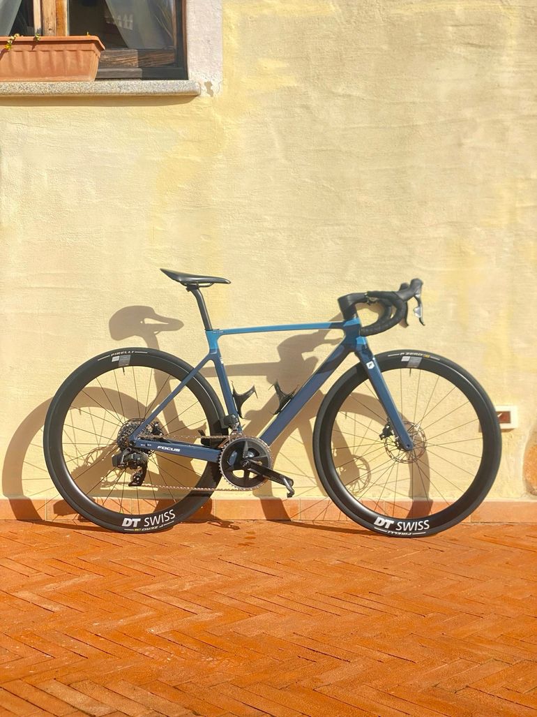 Used Focus IZALCO MAX 9.7 2024 2024 Road & Gravel — image 1 of 8