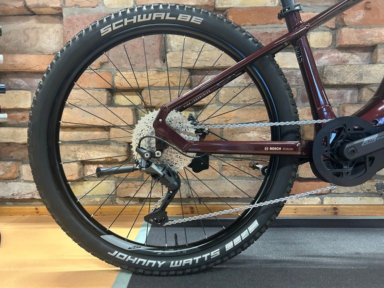 Used KTM MACINA TEAM 673 GLORIOUS 2022 2022 Mountainbike, Rosso — image 2 of 8