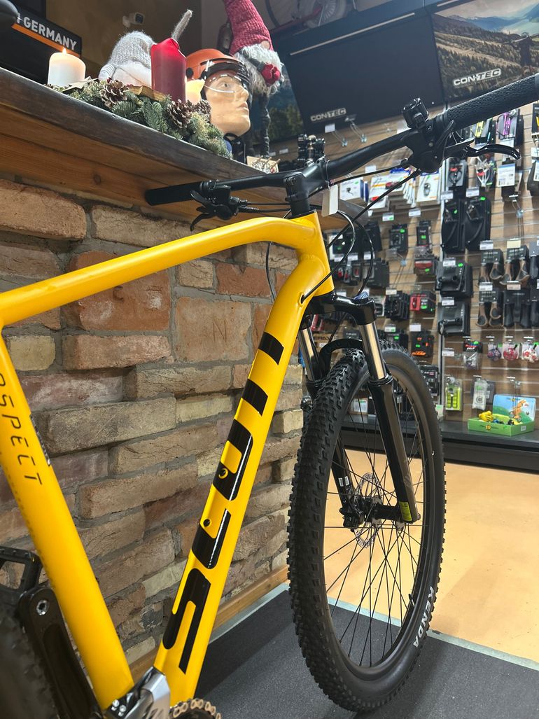 Used Scott Aspect 950 2023 Mountainbike, Orange — image 4 of 6
