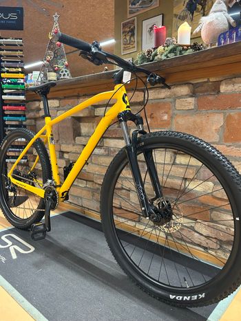 Used Scott Aspect 950 2023 Mountainbike, Orange — image 5 of 6