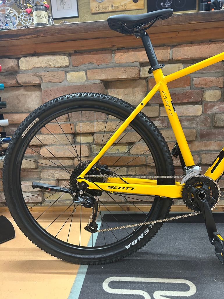 Used Scott Aspect 950 2023 Mountainbike, Orange — image 3 of 6
