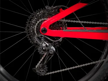 Used Trek Fuel EX 7 2022 2022 Mountainbike, Red, 27.5, 29 — image 8 of 11