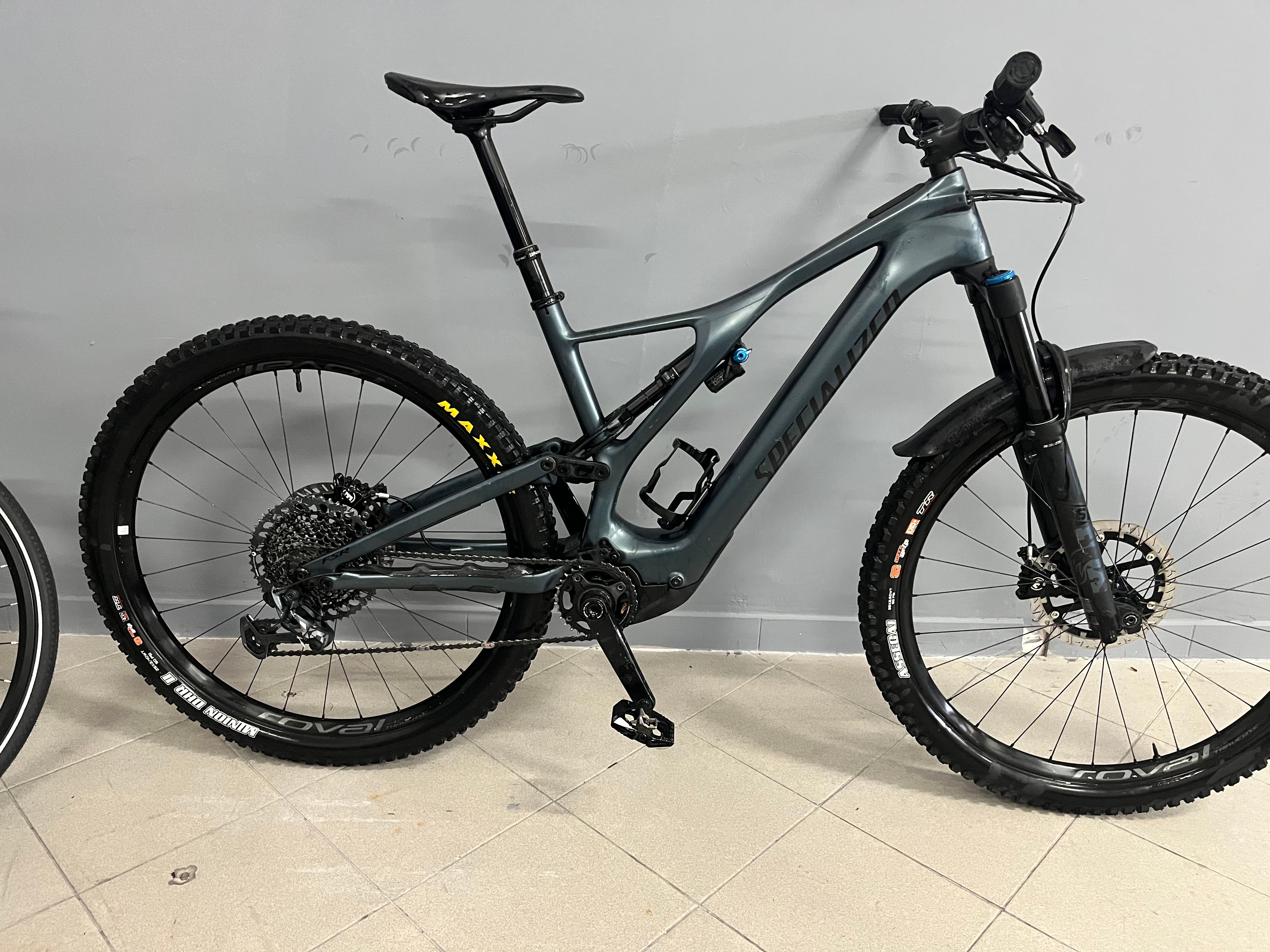 自転車本体 Specialized TurboLevo SL ExpertCarbon Specialized TurboLevo SL ExpertCarbon