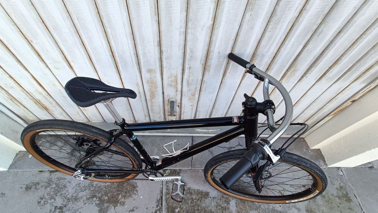 Cannondale Custom 2024 2024 Urban de segunda mano, Negro — imagen 4 de 25