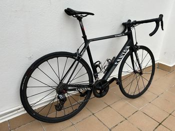 Used Canyon ULTIMATE CF SL. 2015 Road & Gravel, Black — image 3 of 9