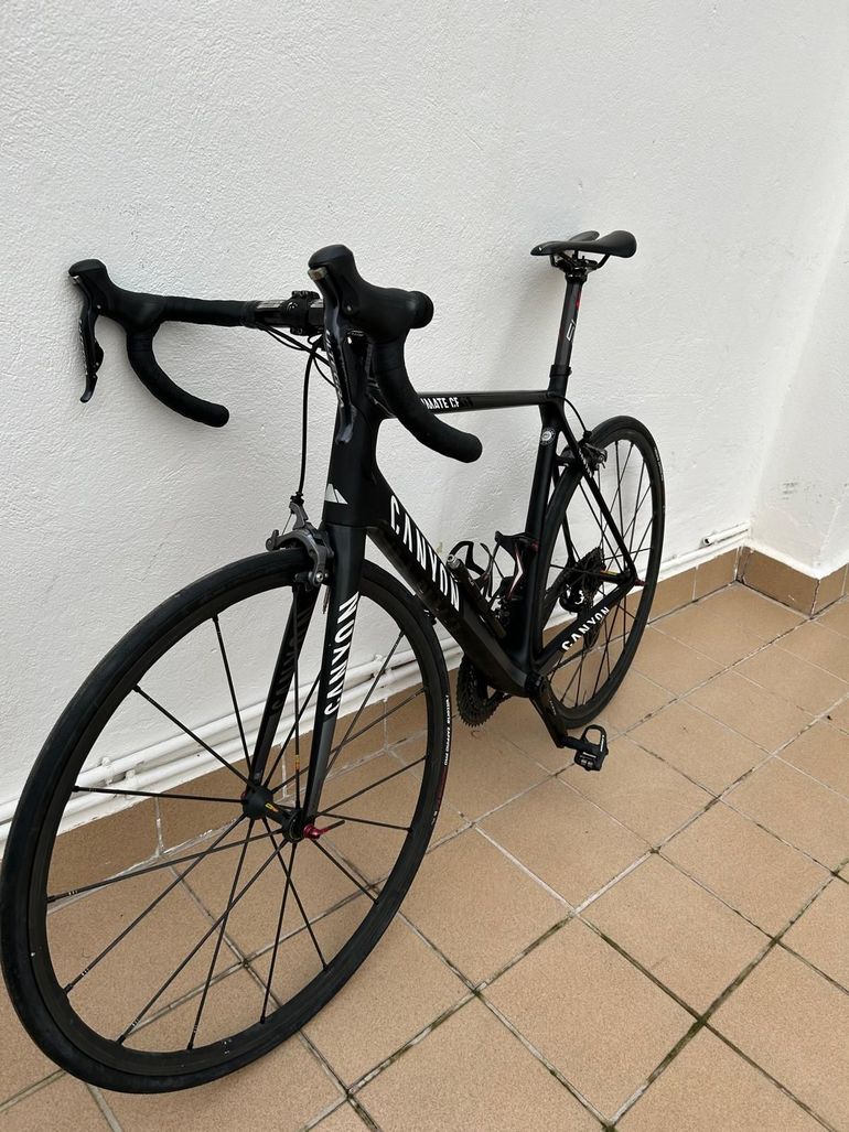 Used Canyon ULTIMATE CF SL. 2015 Road & Gravel, Black — image 4 of 9