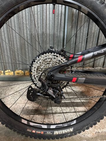 Used Intense TRACER 29 PRO 2023 2023 Mountainbike, Black, 29 — image 2 of 7