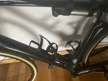 Używany Cannondale Synapse Carbon 3 L 2023 2023 Road & Gravel — zdjęcie 3 z 7