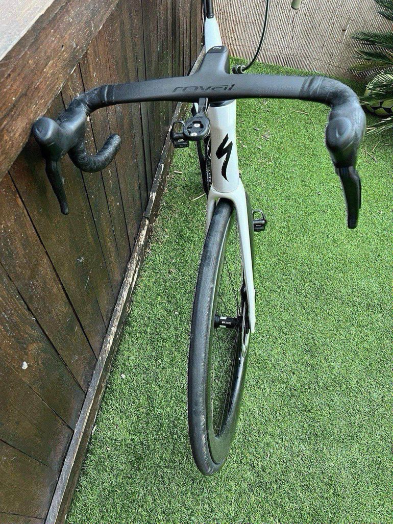 Used Specialized Tarmac SL8 Pro - Ultegra Di2 2025 2025 Road & Gravel, White — image 3 of 4