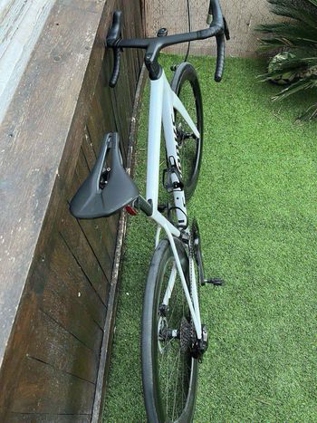 Used Specialized Tarmac SL8 Pro - Ultegra Di2 2025 2025 Road & Gravel, White — image 4 of 4
