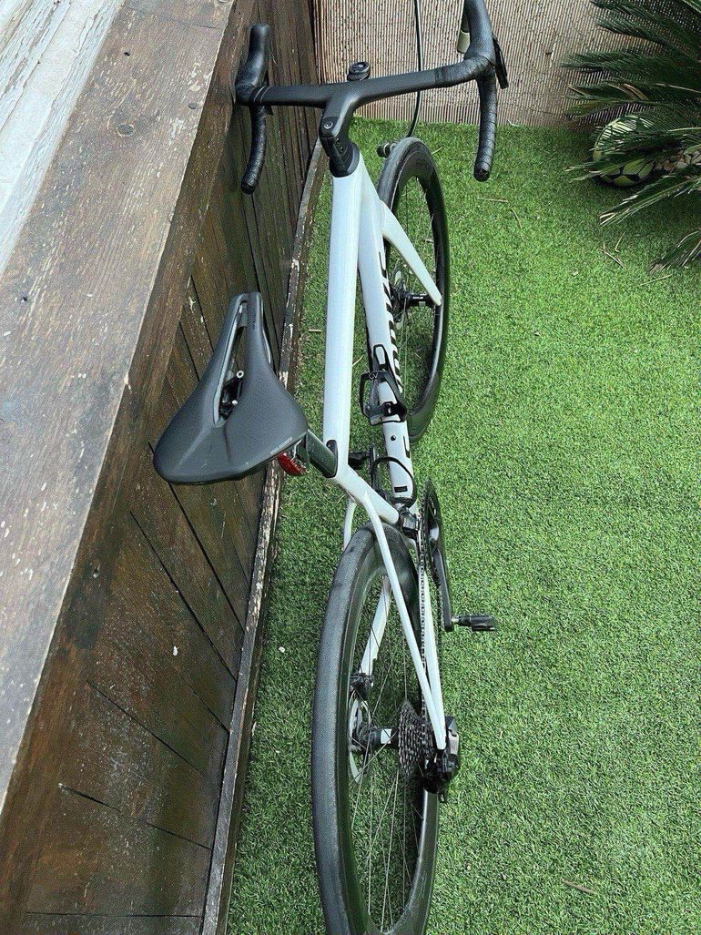 Used Specialized Tarmac SL8 Pro - Ultegra Di2 2025 2025 Road & Gravel, White — image 4 of 4