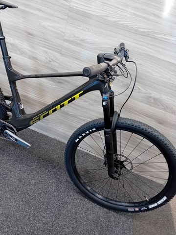 Tweedehands Scott Spark RC Team Issue TR 2024 2024 Mountainbike — afbeelding 3 van 5