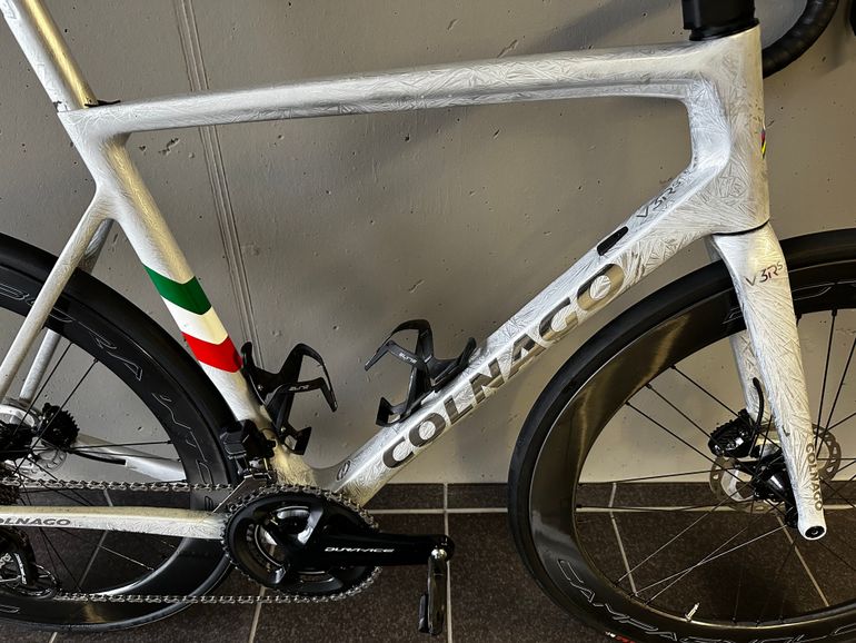Used Colnago V3-RS Disc 2021 Road & Gravel — image 5 of 5