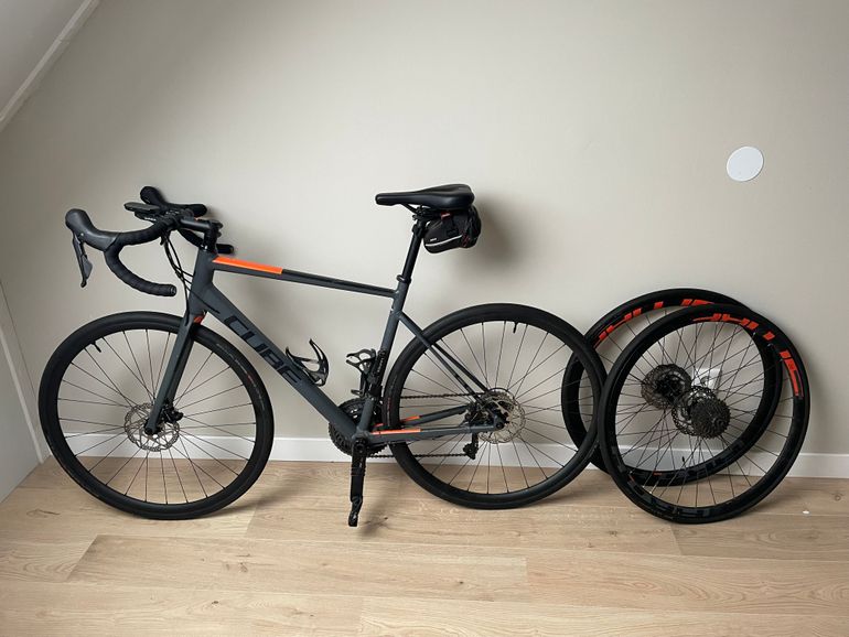 Used CUBE ATTAIN SL Disc 2019 2019 Road & Gravel, Hellgrau — image 9 of 12