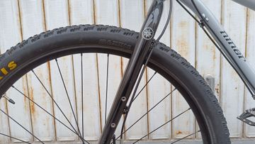 Niner SIR 9 29 4-Star 2018 2018 Mountainbike usato, Grigio chiaro — immagine 24 di 36