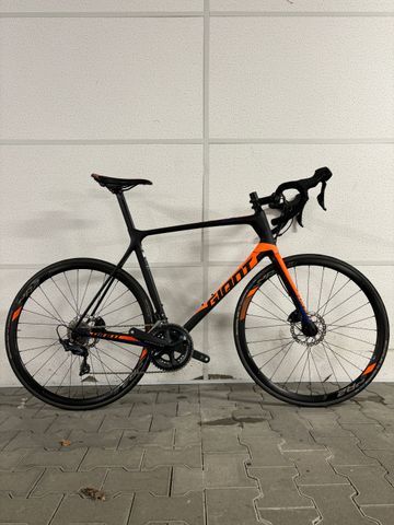 Used Giant TCR Advanced 2 Disc 2020 Road & Gravel, Orange — image 1 of 11