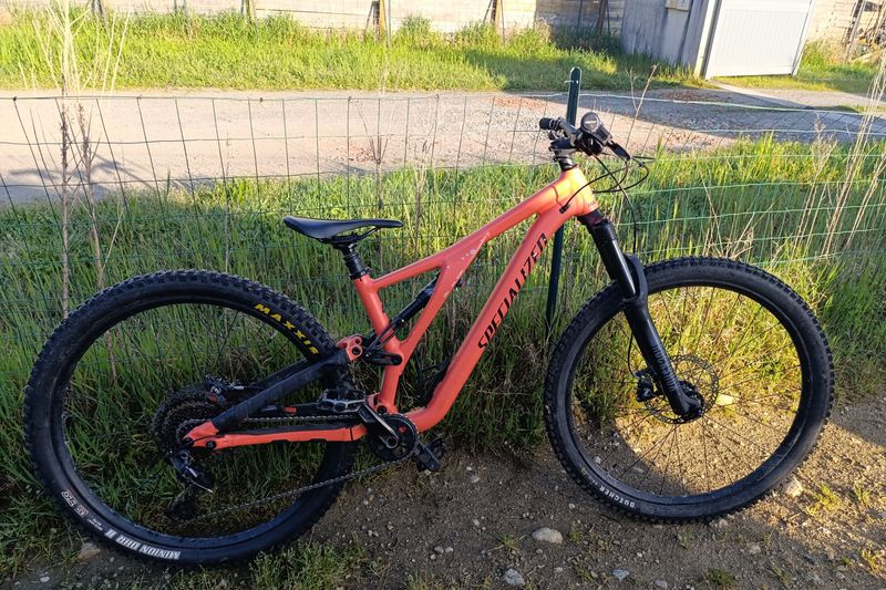Specialized Enduro Shimano 105 2021 Mountainbike usato, Arancione — immagine 1 di 11