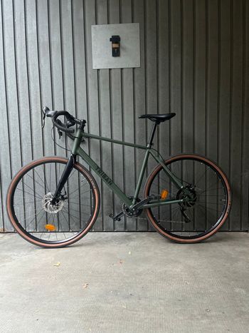 Used TRIBAN Gravel Bike GRVL 120 2024 2024 Road & Gravel, Verde — image 2 of 8