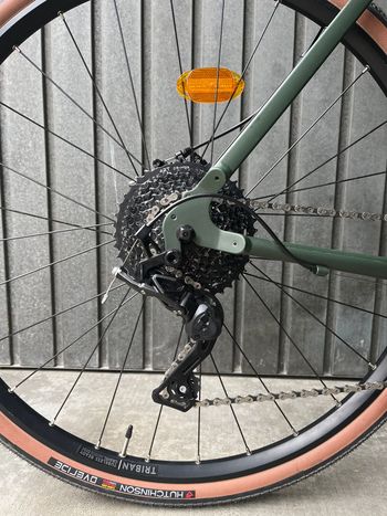 Used TRIBAN Gravel Bike GRVL 120 2024 2024 Road & Gravel, Verde — image 3 of 8