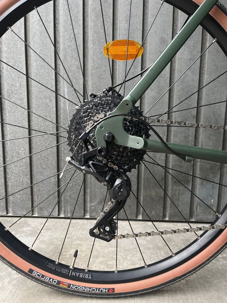 Used TRIBAN Gravel Bike GRVL 120 2024 2024 Road & Gravel, Verde — image 3 of 8