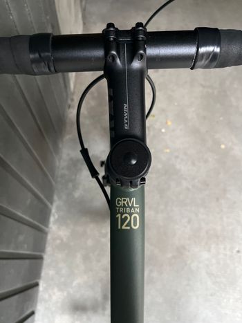 Used TRIBAN Gravel Bike GRVL 120 2024 2024 Road & Gravel, Verde — image 5 of 8