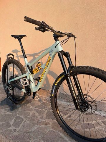 Brugt Santa Cruz Hightower LT S / Carbon C / 29 2019 2019 Mountainbike — billede 1 af 9
