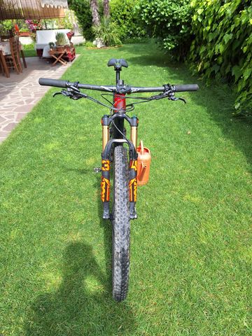 Orbea OIZ M10 TR 2020 2020 Mountainbike usato, Grigio chiaro — immagine 2 di 11