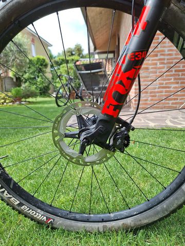 Orbea OIZ M10 TR 2020 2020 Mountainbike usato, Grigio chiaro — immagine 5 di 11