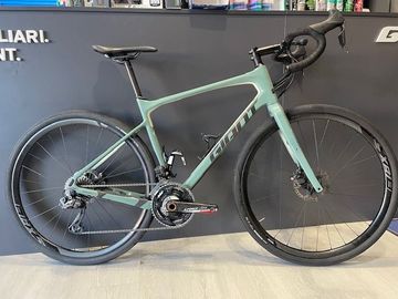 Used Giant Revolt Advanced 0 2019 2019 Road & Gravel, Green — image 1 of 10