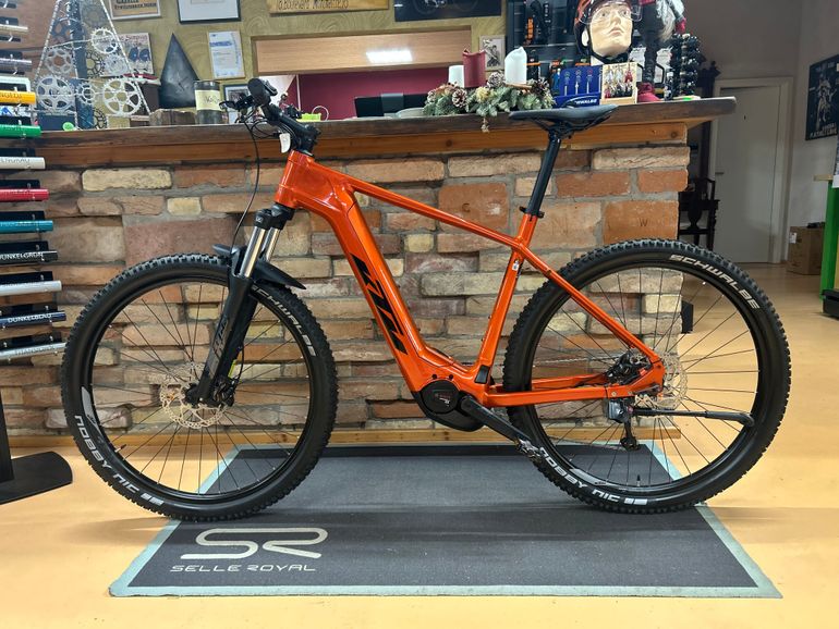 Używany KTM MACINA TEAM 793 2023 2023 Mountainbike — zdjęcie 3 z 11