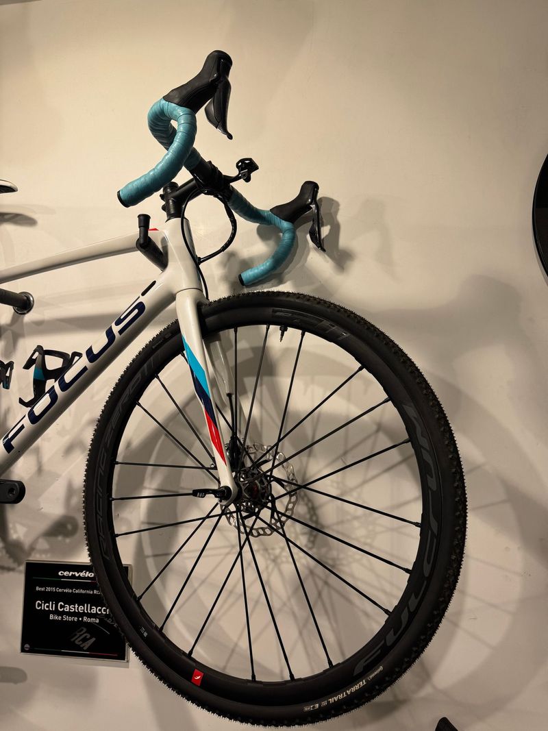 Käytetty Focus PARALANE 8.8 2022 2022 Road & Gravel — kuva 2 / 7