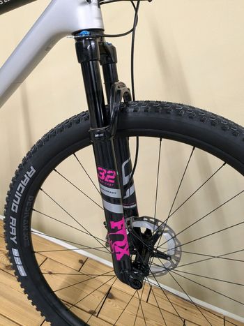 Used CUBE AMS ZERO99 C:68X RACE 29 2024 2024 Mountainbike, Light Gray, 29 — image 4 of 18