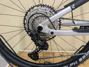 Used CUBE AMS ZERO99 C:68X RACE 29 2024 2024 Mountainbike, Light Gray, 29 — image 8 of 18