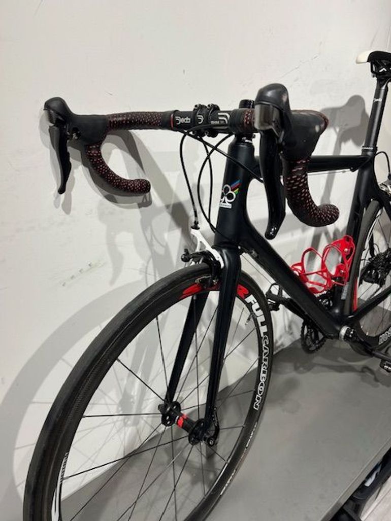 Used Colnago AC-R 105 Disc Bike 2016 Road & Gravel, Black — image 4 of 4