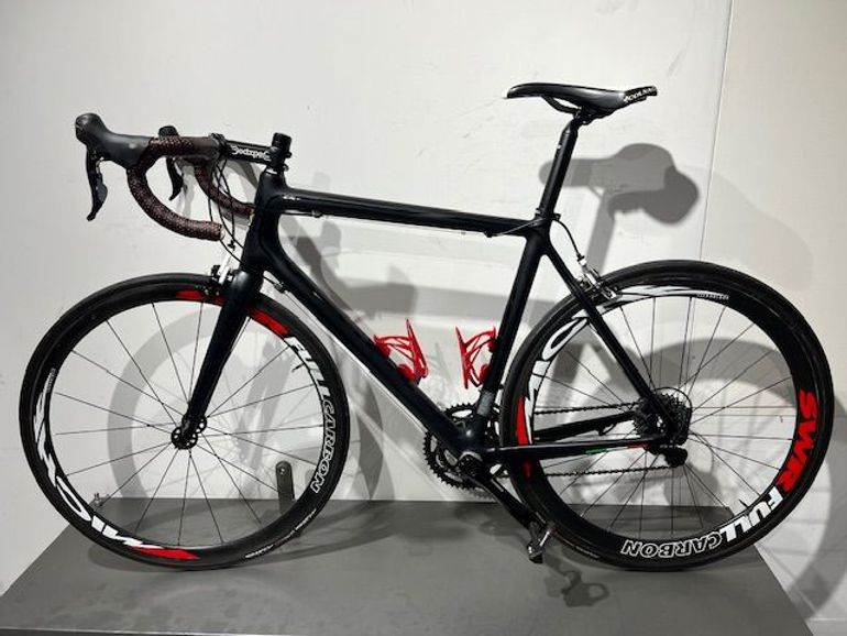 Used Colnago AC-R 105 Disc Bike 2016 Road & Gravel, Black — image 3 of 4