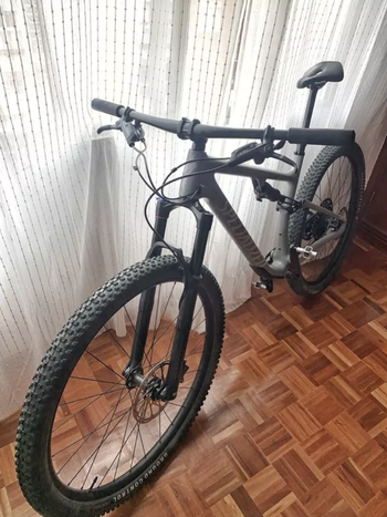 Used Specialized Epic EVO 2022 Mountainbike, Grigio chiaro — image 6 of 7