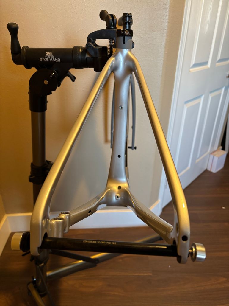Used Cannondale Synapse Carbon 1 RLE Frameset 2022 Road & Gravel, Light Gray — image 6 of 10