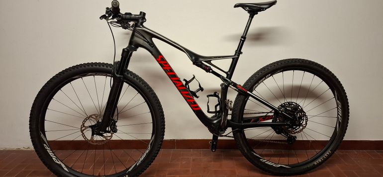 Specialized Epic Expert World Cup 2017 Mountainbike usato, Nero — immagine 5 di 15
