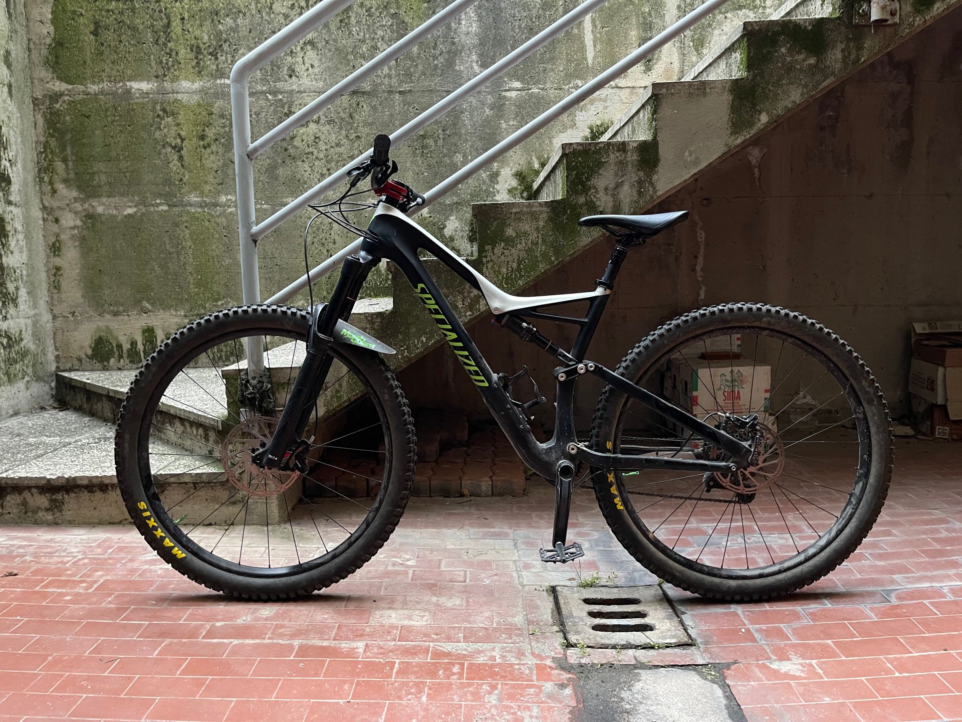 Specialized Stumpjumper FSR Expert Carbon 29 used in LG buycycle