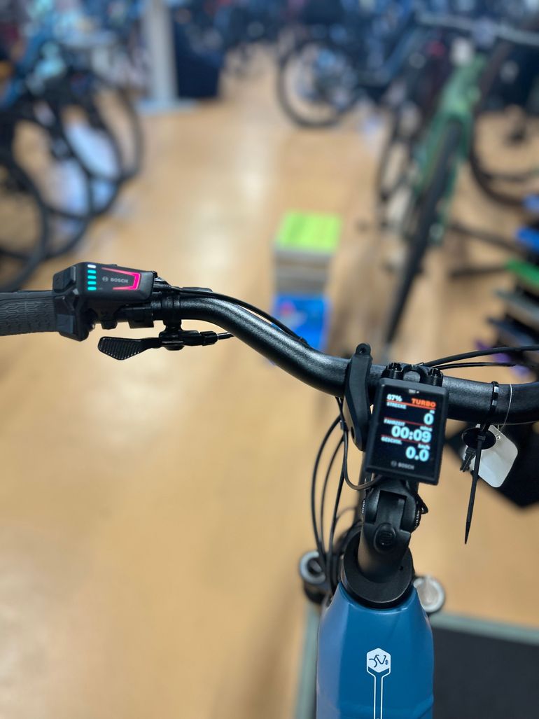 Used Victoria Parcours 4 2023 Mountainbike, Blue — image 7 of 11