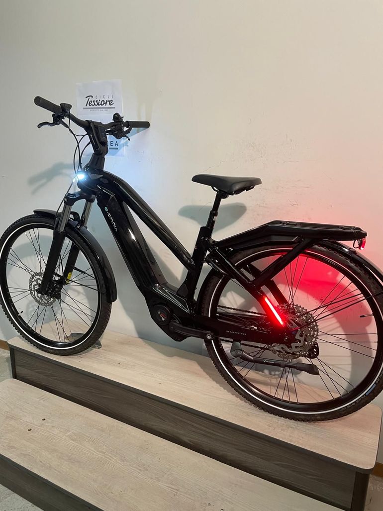 Used Bianchi e-Omnia T Type Step-Through Deore 2024 2024 2024 Urban — image 16 of 18