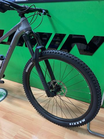 Merida BIG TRAIL 500 2024 2024 Mountainbike usato, Grigio chiaro — immagine 4 di 5