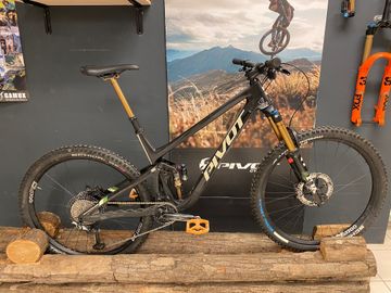 Pivot SWITCHBLADE Pro XT/XTR 2024 2024 Mountainbike d'occasion — image 1 sur 6