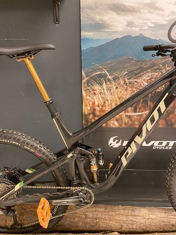 Pivot SWITCHBLADE Pro XT/XTR 2024 2024 Mountainbike d'occasion — image 3 sur 6