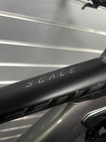 Used Scott Scale 965 2022 2022 Mountainbike, Light Gray, 29 — image 5 of 5