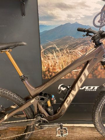 Used Pivot FIREBIRD Pro XT/XTR 2024 2024 Mountainbike, Black, 29 — image 3 of 6