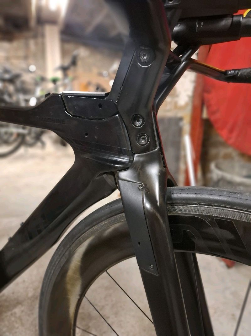 Used BMC TIMEMACHINE 01 THREE 2019 2019 Road & Gravel, Black — image 11 of 15
