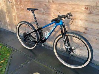 Used Berria MAKO 8 2022 Mountainbike, Blau — image 9 of 14